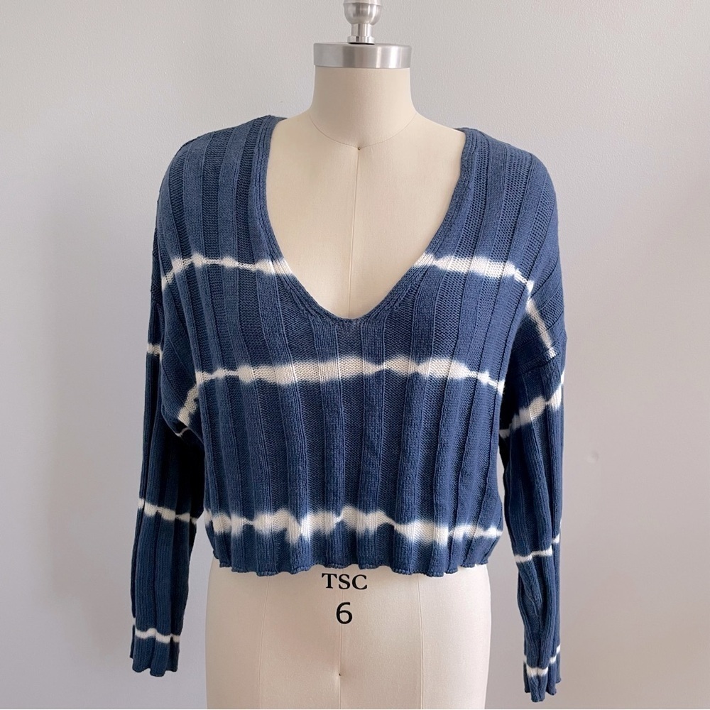 American Eagle Cropped Tie Dye Long Sleeve Sweater- Size XS